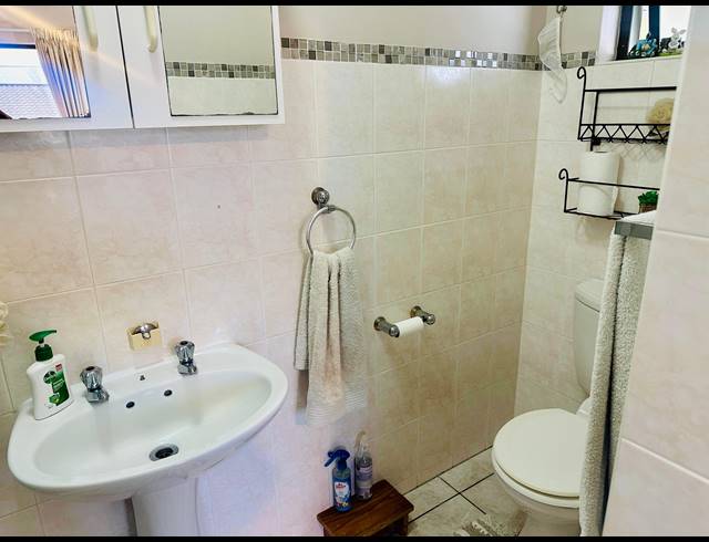 2 BEDROOM TOWNHOUSE FOR SALE IN GONUBIE